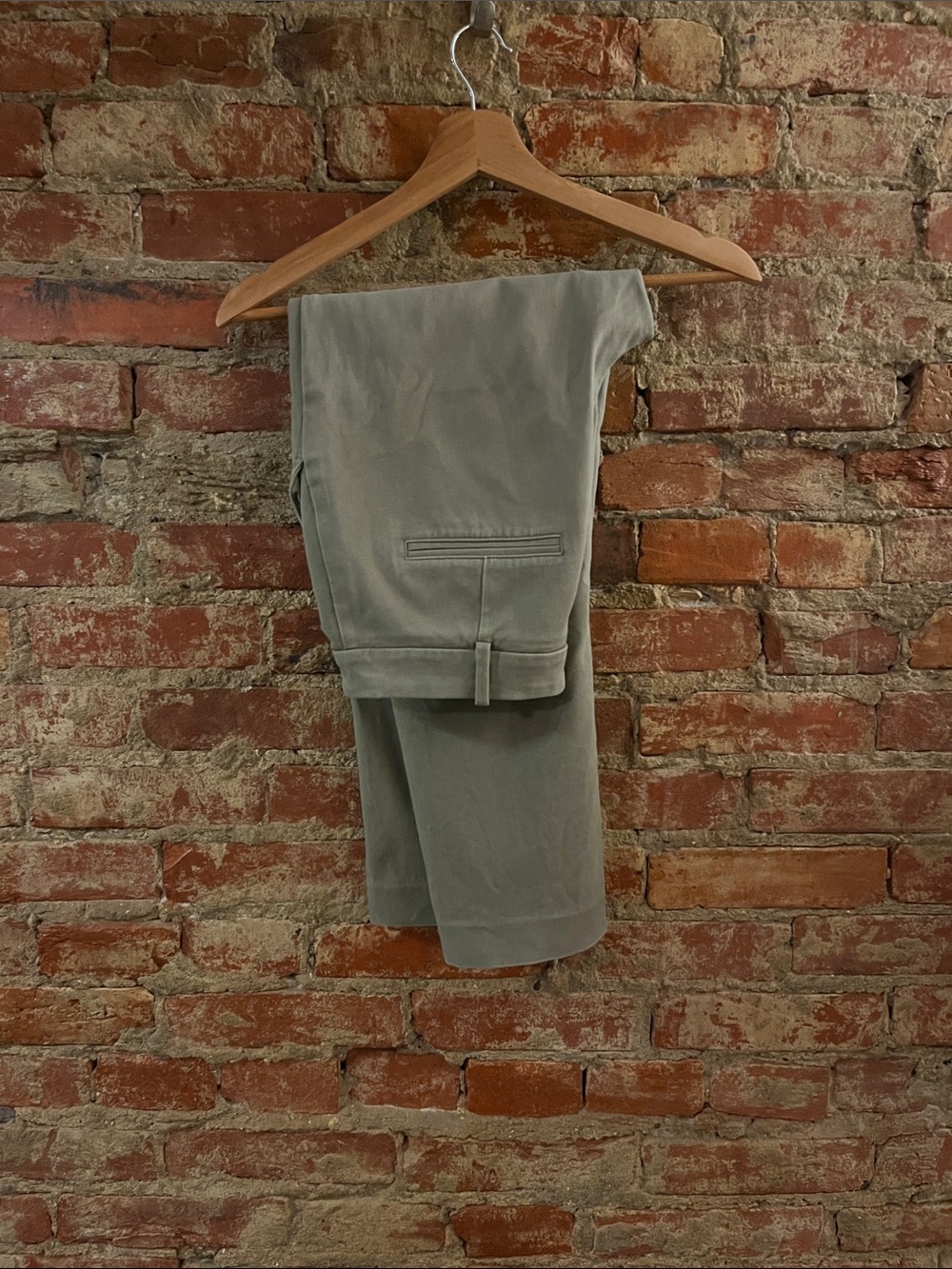 Zara Women’s Chino Pants in Sage/Khaki